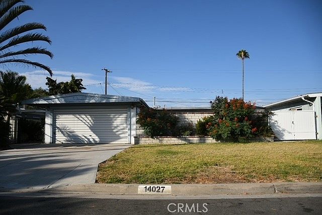 1st image of 14027 Oval Dr