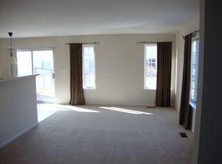 2 Crimson Ct, Lake In The Hills, IL 60156
