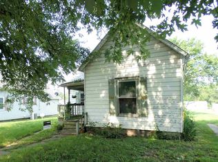 816 N 9th St, Clinton, IN 47842