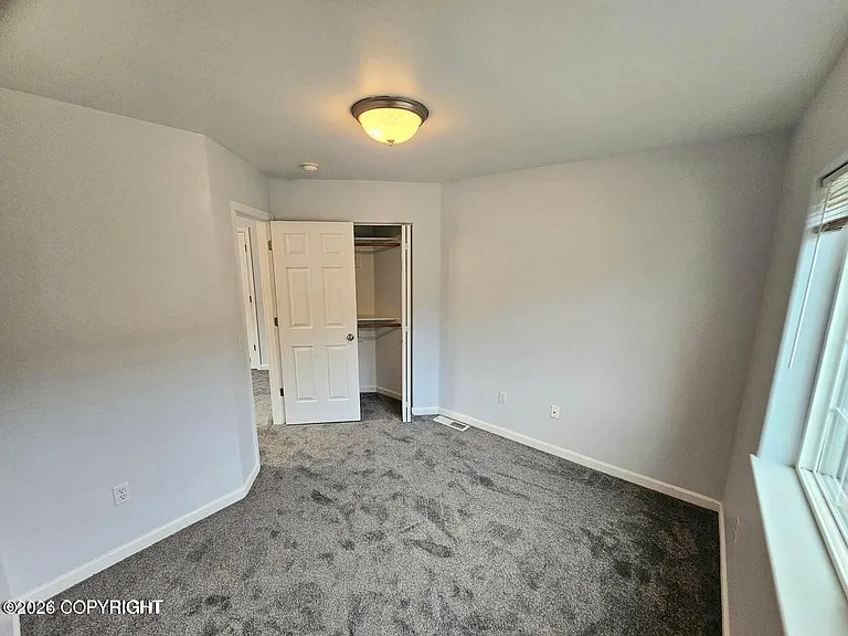 20240 Glacier Park Cir — Photo 10