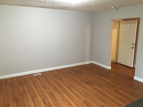 3rd image of 30 S Main St NE Unit 7
