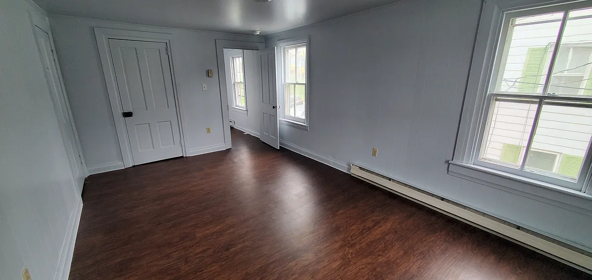 Building Photo - 127 2nd St #127