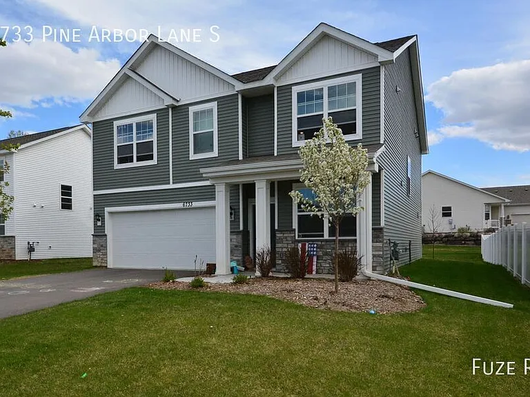 6733 Pine Arbor Ln S — Photo 1
