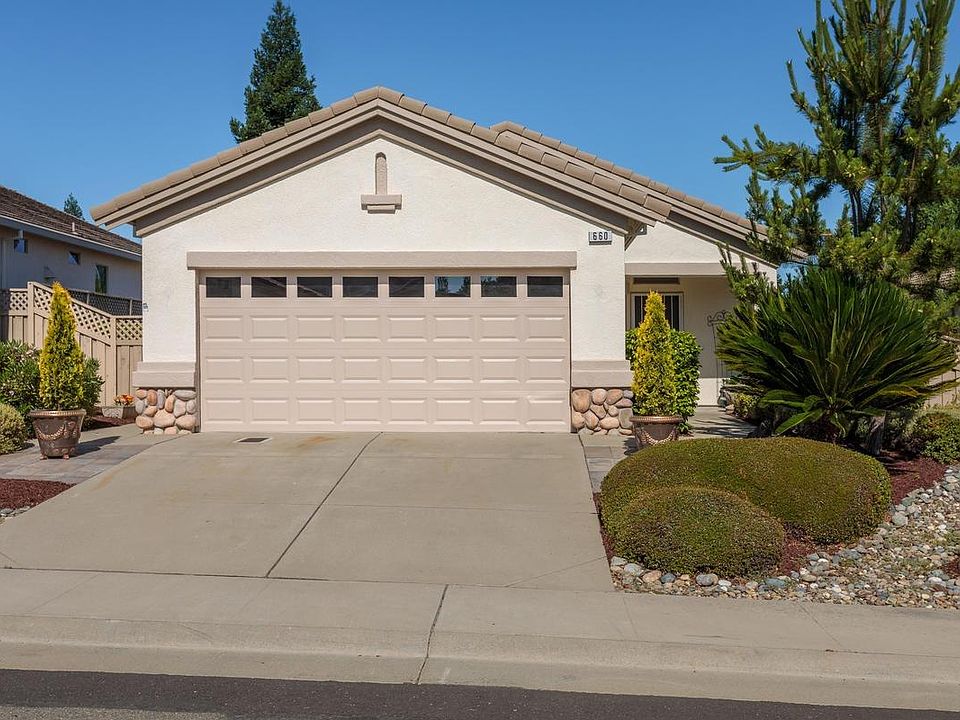 1st image of 660 Geary Ln
