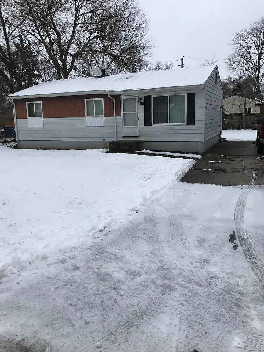 9091 Mandon Rd photo 1