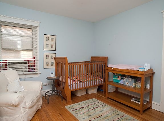 3rd image of 1023 S East Ave
