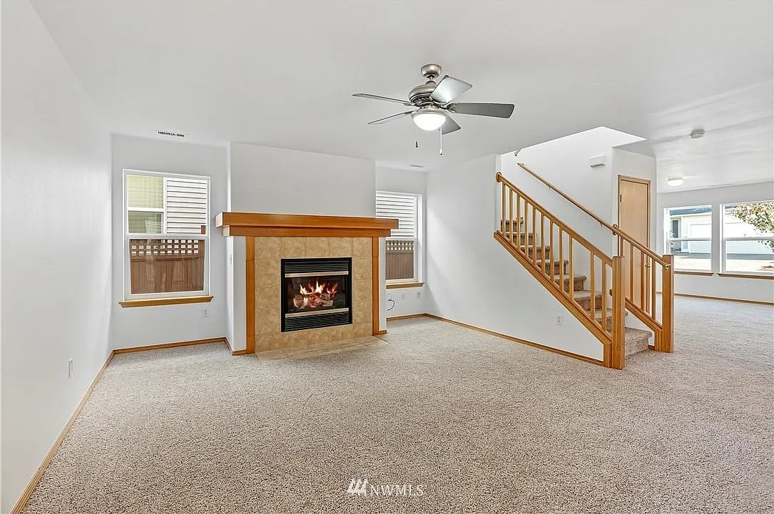 3 bed, 2.5 bath, 2560 sqft, $3,550 — Photo 4