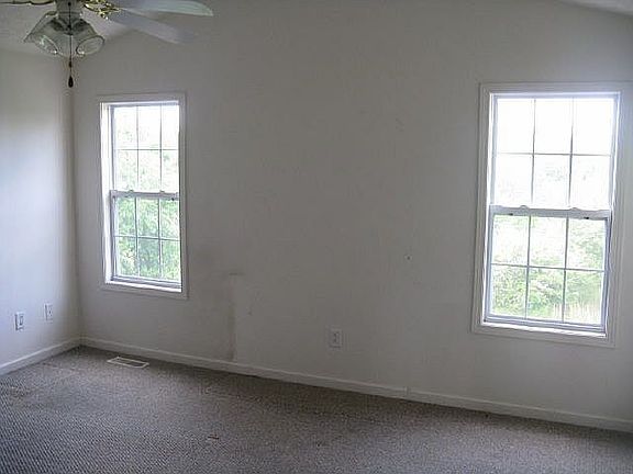 2nd image of 4636 Autumn Leaf Way