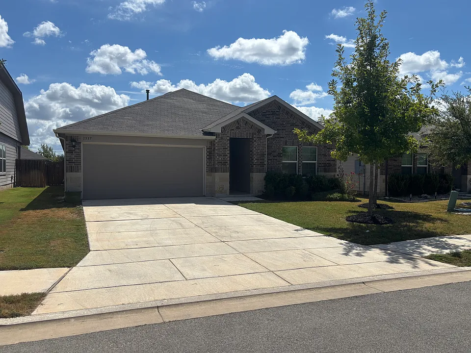 1337 Parkwood