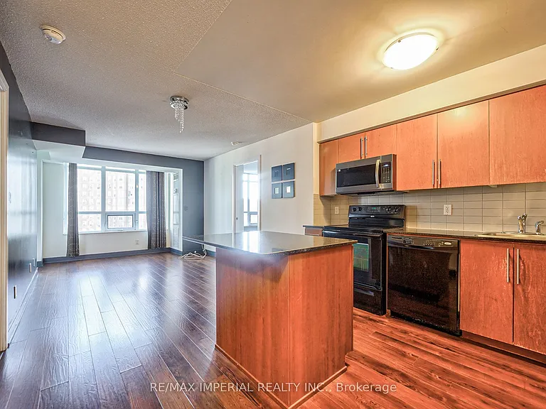 330 Burnhamthorpe Rd W #1108 — Photo 6