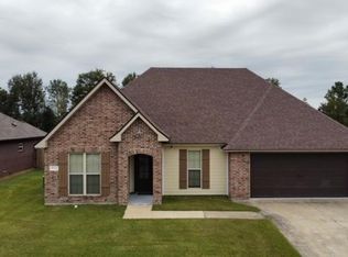 2208 Alexa Ln, Sulphur, LA 70663