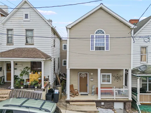 310 9th St, Charleroi, PA 15022