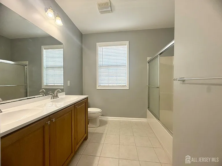 3213 Edward Stec Blvd — Photo 12
