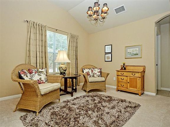 4th image of 181 Amber Ash Dr