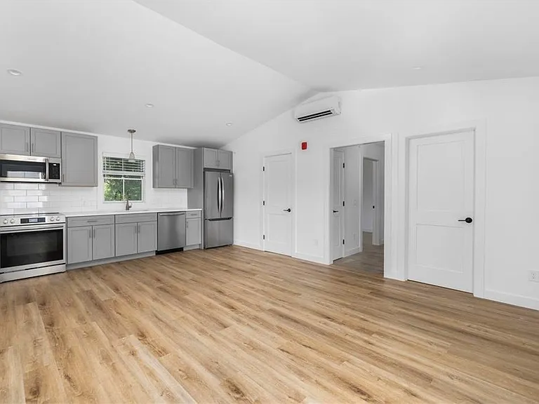 32 Exchange St #203 — Photo 9