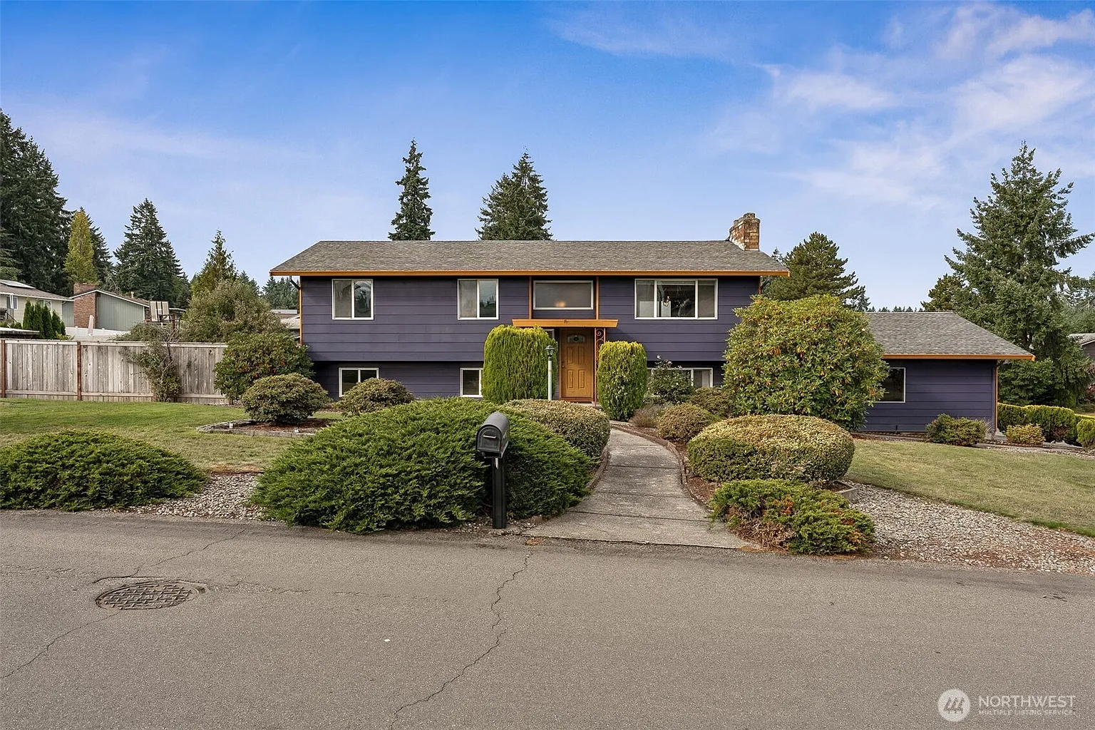 10014 108th Avenue SW photo 1