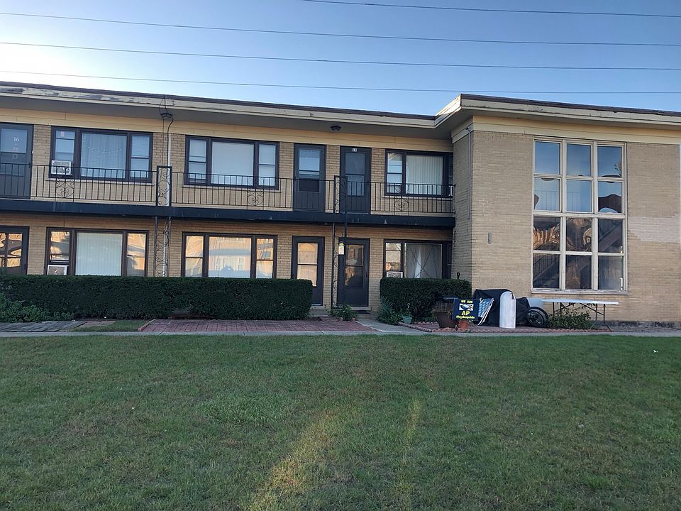 1st image of 30 King Arthur Ct APT 8