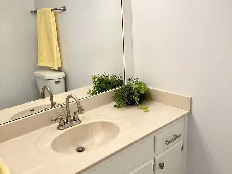 2325 Elliston Pl #206 — Photo 11