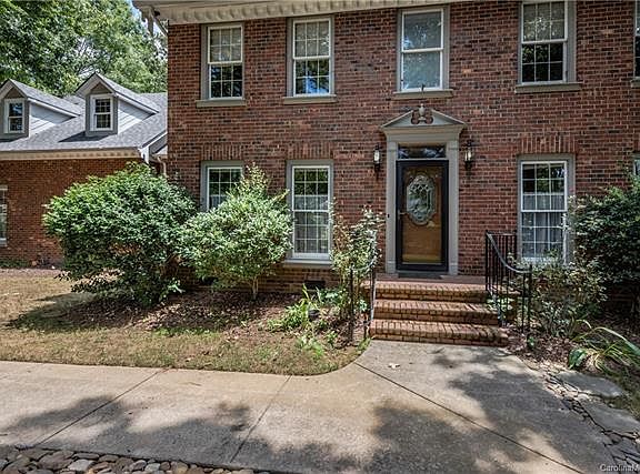 2nd image of 2205 Ashcliff Ln