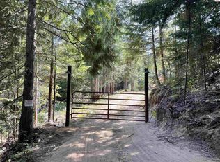 Nka Christmas Ln, Naples, ID 83847