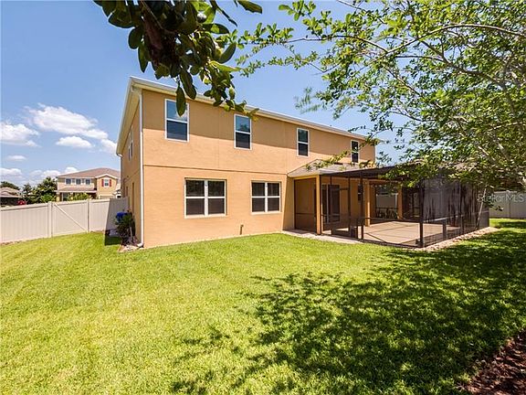 5th image of 627 Lake Cove Pointe Cir