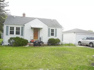 1015 S Hough St, Barrington, IL 60010