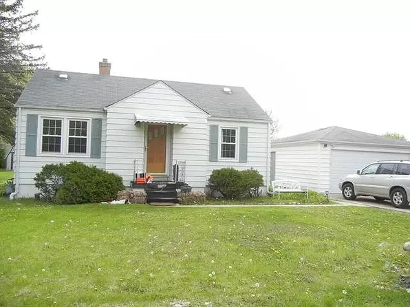 1015 S Hough St, Barrington, IL 60010