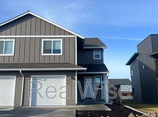 1214 SW 27th St, Redmond, OR 97756