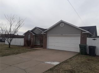 2110 S F St, Rogers, AR 72758