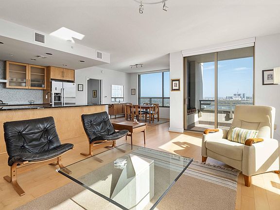 3rd image of 300 Bowie St APT 2801