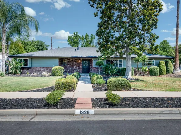 1326 W Escalon Ave, Fresno, CA 93711