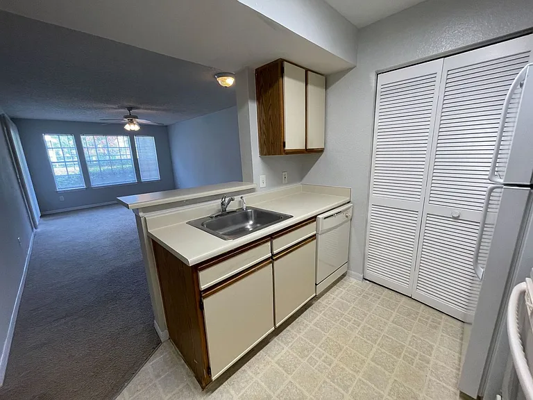 1063 S Hiawassee Rd #1624 — Photo 7