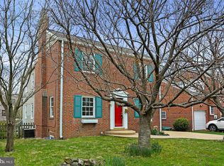 2602 Cameron Mills Rd, Alexandria, VA 22302