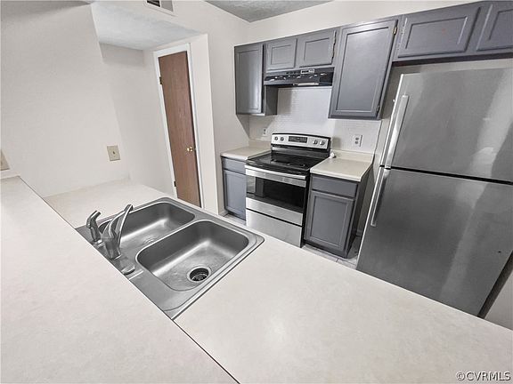 2nd image of 9389 Horse Castle Ct Unit 708