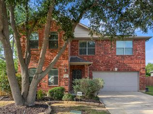 1072 Aviary Dr, Aubrey, TX 76227