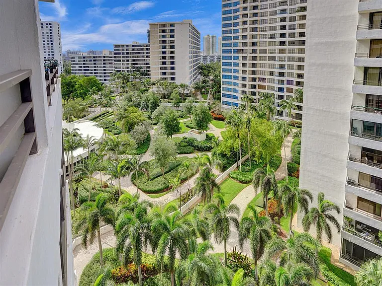 2500 Parkview Dr #1112 — Photo 37