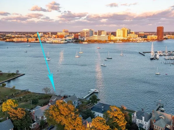 100 Swimming Point Walk, Portsmouth, VA 23704