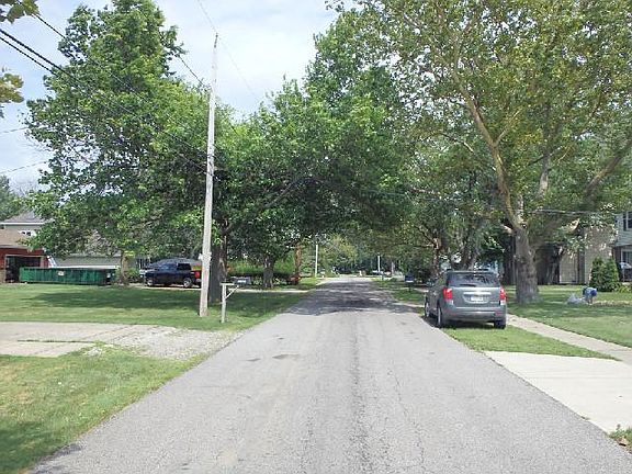 5th image of 5232 Edgewater Dr
