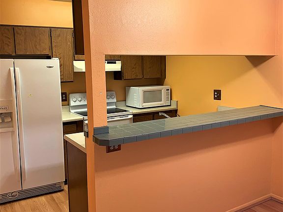 2nd image of 8080 E Speedway Blvd