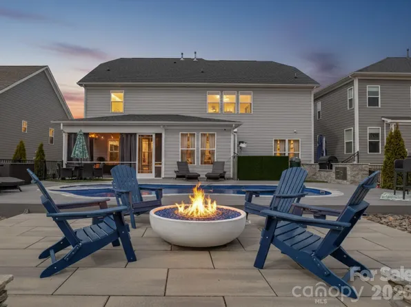 15213 Shallow Ridge Rd, Charlotte, NC 28278