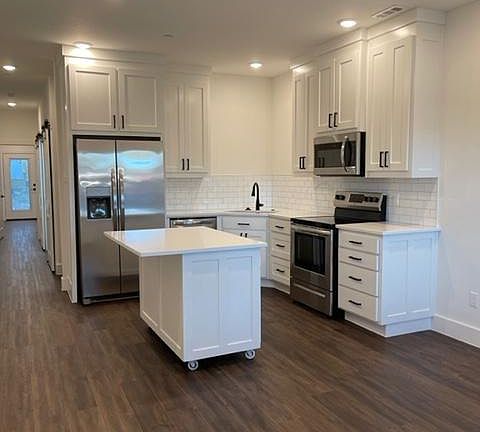 4th image of 503 N 7th St