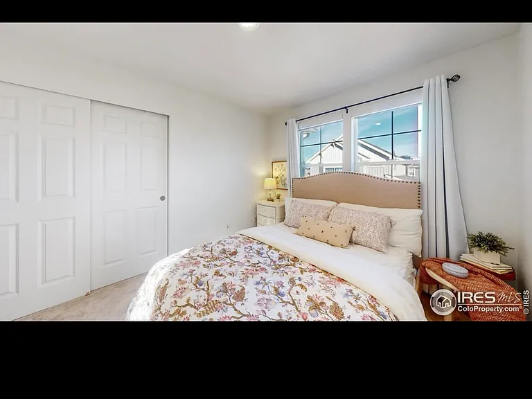 26179 E Maple Dr — Photo 11