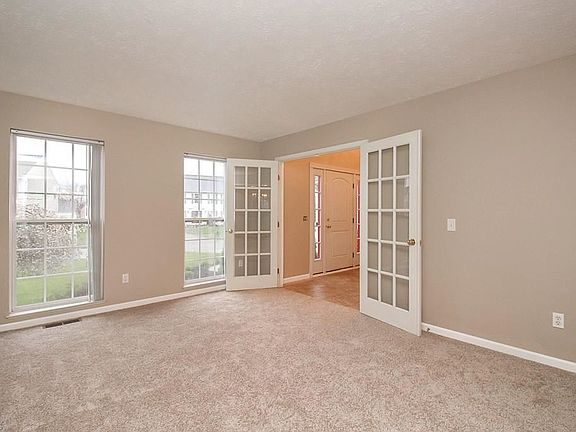 3rd image of 7274 Meadow Brooke Way