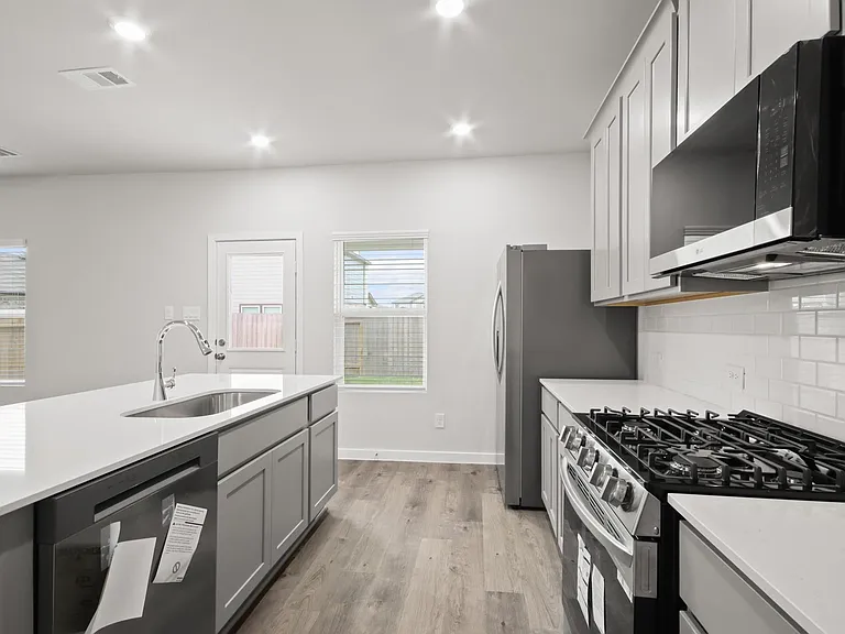 227 Brazen Forest Trl — Photo 6