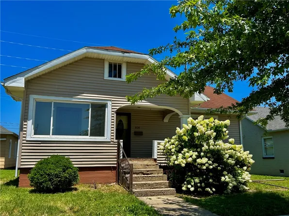 608 Plum St, Marshall, IL 62441
