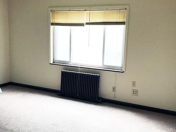 5th image of 948 Ludlow Ave APT 4