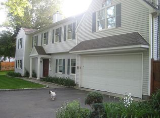 52 Linden St, Norwalk, CT 06851