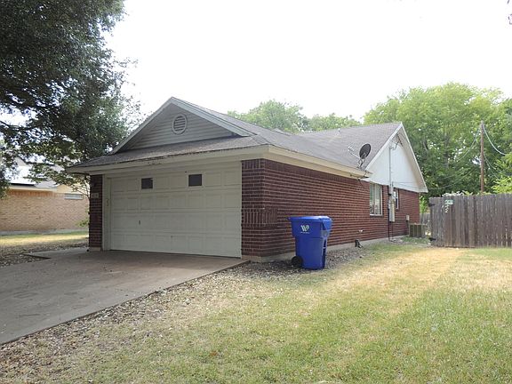 3rd image of 1819 Ramada Dr