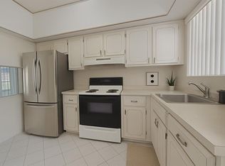 3051 Sunrise Lakes Dr #203, Fort Lauderdale, FL 33322