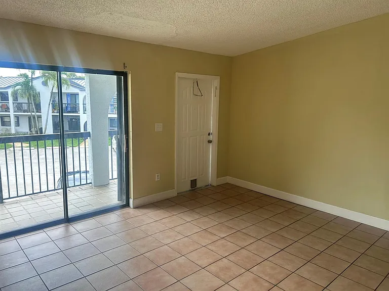 18310 Mediterranean Blvd #6-24 — Photo 10